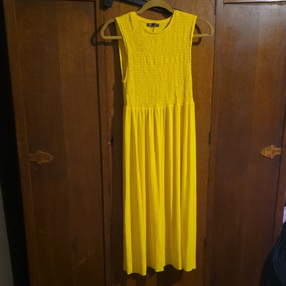 Zara Yellow Midi Dress - Picture 1 of 4